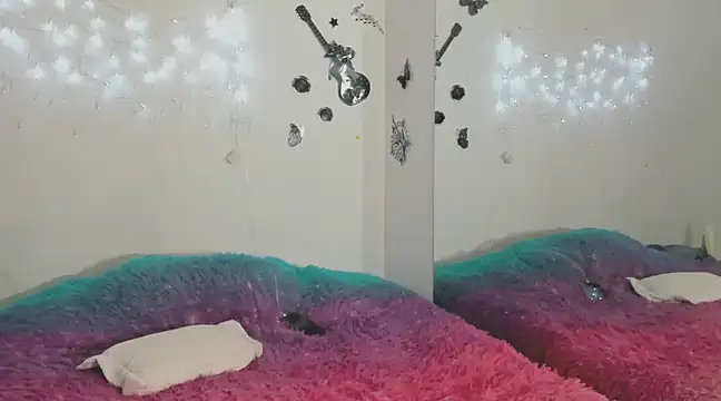 Snapshot of Sofiadelacruz chatting on 03/16/25, 02:32 Sofiadelacruz online show from 03/16/25, 02:32