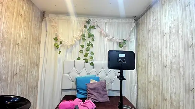 Rachel new20 online show from 05/14/26, 08:48
