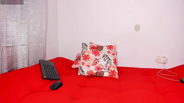 curly sweett1 online show from 02/18/25, 03:21