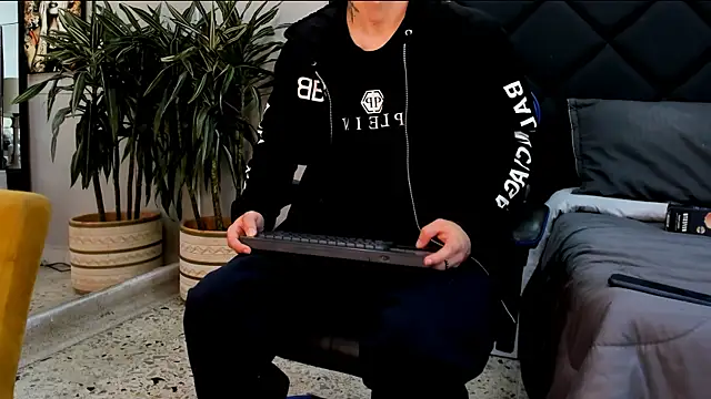 roan birkin online show from 02/18/26, 07:43