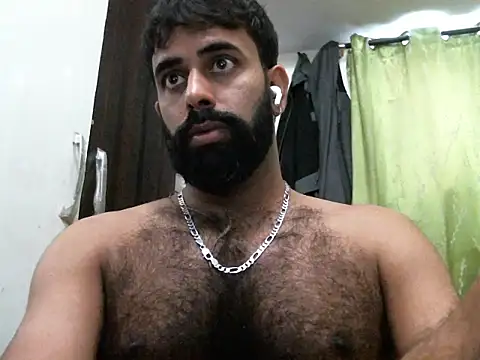 Snapshot of indianhairybull chatting on 09/24/25, 04:38 indianhairybull online show from 09/24/25, 04:38