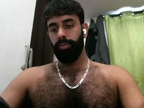 Snapshot of indianhairybull chatting on 11/30/25, 04:38 indianhairybull online show from 11/30/25, 04:38