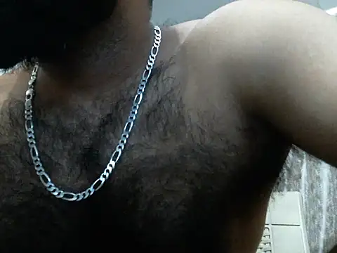 Snapshot of indianhairybull chatting on 01/16/26, 04:38 indianhairybull online show from 01/16/26, 04:38