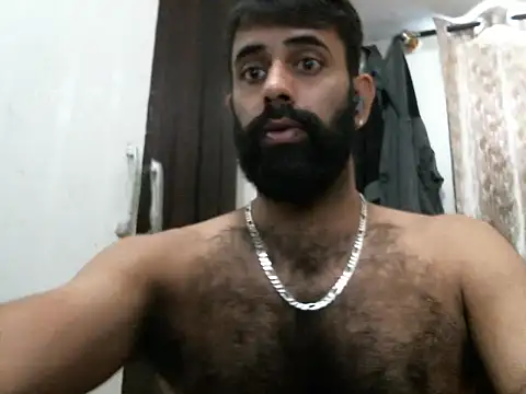 Snapshot of indianhairybull chatting on 02/18/26, 04:08 indianhairybull online show from 02/18/26, 04:08