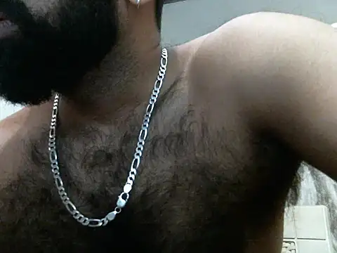 Snapshot of indianhairybull chatting on 02/23/26, 04:10 indianhairybull online show from 02/23/26, 04:10