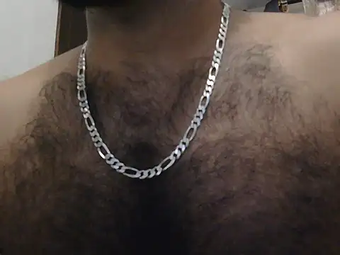 Snapshot of indianhairybull chatting on 06/09/26, 04:46 indianhairybull online show from 06/09/26, 04:46
