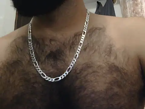 Snapshot of indianhairybull chatting on 07/01/26, 03:52 indianhairybull online show from 07/01/26, 03:52