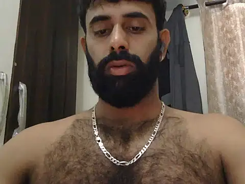 Snapshot of indianhairybull chatting on 07/08/26, 04:39 indianhairybull online show from 07/08/26, 04:39