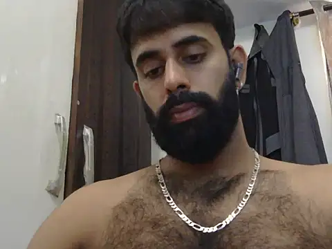 Snapshot of indianhairybull chatting on 07/13/26, 04:26 indianhairybull online show from 07/13/26, 04:26