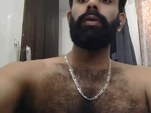Snapshot of indianhairybull chatting on 07/16/26, 04:07 indianhairybull online show from 07/16/26, 04:07