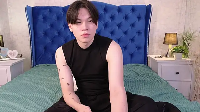 Snapshot of just_gay_ chatting on 03/07/25, 04:02 just gay  online show from 03/07/25, 04:02