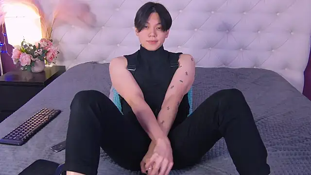 Snapshot of just_gay_ chatting on 03/12/25, 01:08 just gay  online show from 03/12/25, 01:08