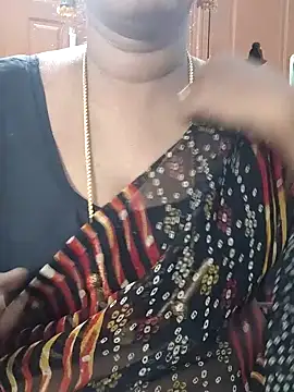 Snapshot of Tamil_Meera12 chatting on 02/04/26, 03:12 Tamil Meera12 online show from 02/04/26, 03:12