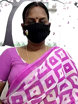 Snapshot of Tamil_Meera12 chatting on 05/02/26, 03:55 Tamil Meera12 online show from 05/02/26, 03:55