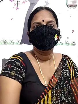 Snapshot of Tamil_Meera12 chatting on 05/03/26, 05:41 Tamil Meera12 online show from 05/03/26, 05:41