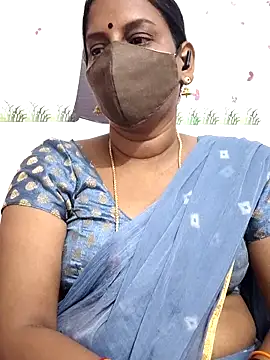 Snapshot of Tamil_Meera12 chatting on 06/18/26, 03:29 Tamil Meera12 online show from 06/18/26, 03:29
