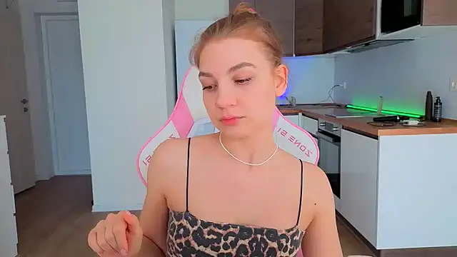 Enjoy everymoment  online show from 03/27/26, 09:21