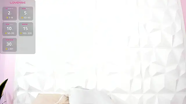 Snapshot of Lia_Guzman chatting on 03/14/25, 06:10 Lia Guzman online show from 03/14/25, 06:10