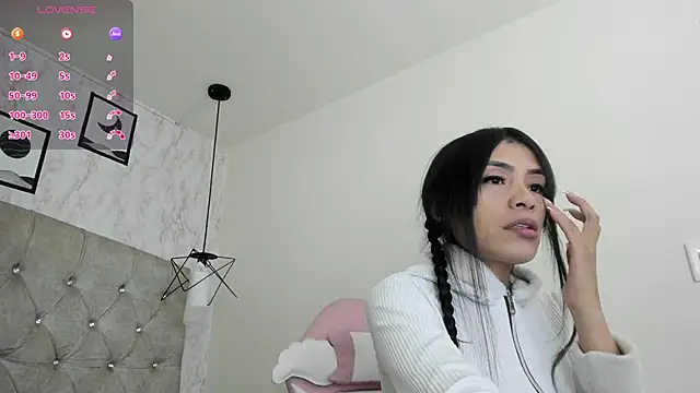 Snapshot of Raichell_ chatting on 04/29/26, 02:59 Raichell online show from 04/29/26, 02:59
