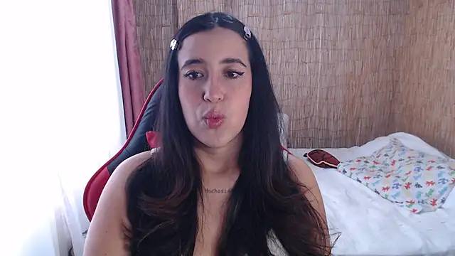 Snapshot of __leaa chatting on 06/19/26, 09:07 leaa online show from 06/19/26, 09:07