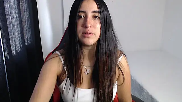Snapshot of __leaa chatting on 07/22/26, 03:48 leaa online show from 07/22/26, 03:48