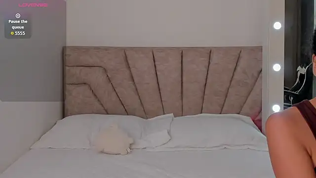 leahaltomm online show from 11/11/25, 08:53