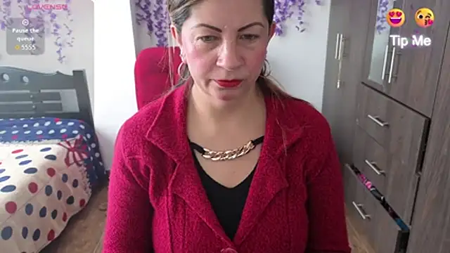 xxsexycutexxx online show from 12/01/25, 12:10