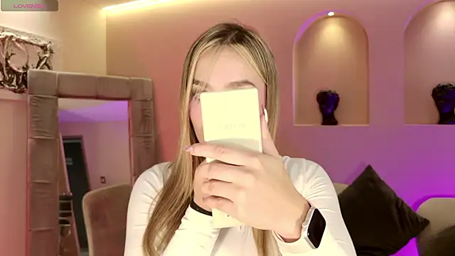 AmaiaHaywood online show from 02/03/26, 06:00