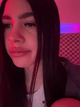 Snapshot of _BbFreya chatting on 02/06/25, 10:43 BbFreya online show from 02/06/25, 10:43