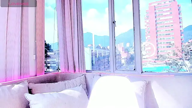 Snapshot of Daphne_chers chatting on 11/07/25, 07:47 Daphne chers online show from 11/07/25, 07:47