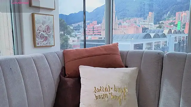 Snapshot of Daphne_chers chatting on 02/03/26, 07:52 Daphne chers online show from 02/03/26, 07:52