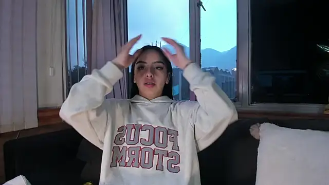 Snapshot of Daphne_chers chatting on 02/11/26, 08:25 Daphne chers online show from 02/11/26, 08:25