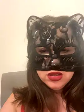 Snapshot of laarti chatting on 11/09/25, 04:05 laarti online show from 11/09/25, 04:05