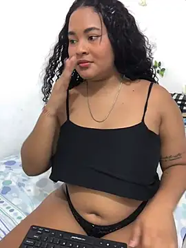 Snapshot of Marce_777 chatting on 03/21/25, 05:54 Marce 777 online show from 03/21/25, 05:54