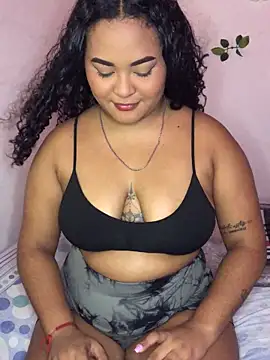 Snapshot of Marce_777 chatting on 03/22/25, 06:11 Marce 777 online show from 03/22/25, 06:11