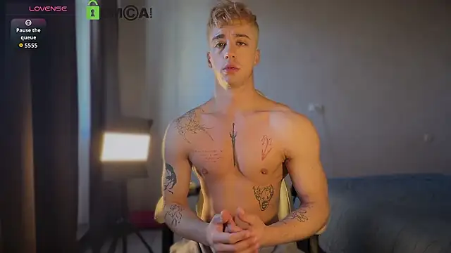 VincentSmith02 online show from 03/29/26, 08:58