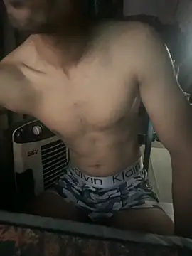 Snapshot of Loveinsync chatting on 09/25/25, 05:11 Loveinsync online show from 09/25/25, 05:11