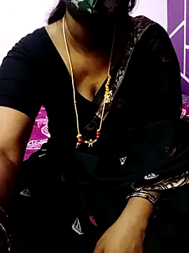 Snapshot of Tamil_Radha chatting on 01/31/25, 11:24 Tamil Radha online show from 01/31/25, 11:24