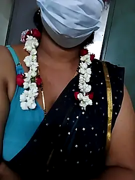 Snapshot of Tamil_Radha chatting on 02/19/25, 04:33 Tamil Radha online show from 02/19/25, 04:33