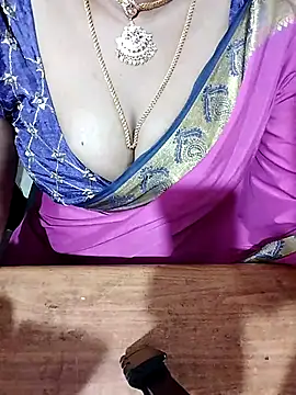 Snapshot of Tamil_Radha chatting on 09/19/25, 05:24 Tamil Radha online show from 09/19/25, 05:24