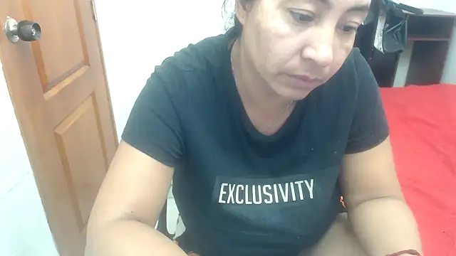 Snapshot of Siblleyx chatting on 02/28/25, 05:59 Siblleyx online show from 02/28/25, 05:59