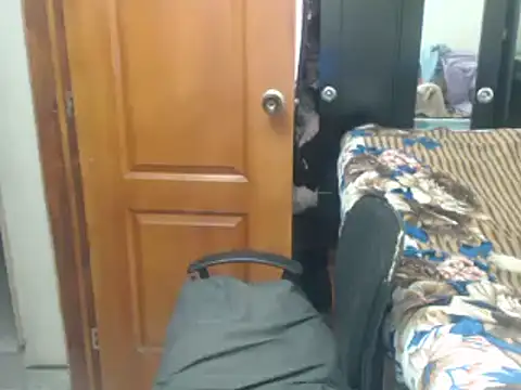 Snapshot of Siblleyx chatting on 10/22/25, 07:35 Siblleyx online show from 10/22/25, 07:35