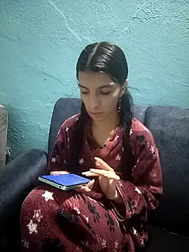 Snapshot of Ariell_Kieran chatting on 10/24/25, 12:41 Ariell Kieran online show from 10/24/25, 12:41