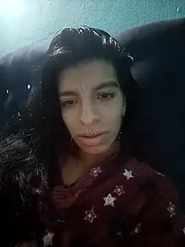 Snapshot of Ariell_Kieran chatting on 10/27/25, 05:00 Ariell Kieran online show from 10/27/25, 05:00