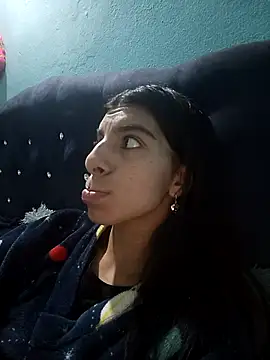 Snapshot of Ariell_Kieran chatting on 11/07/25, 03:39 Ariell Kieran online show from 11/07/25, 03:39