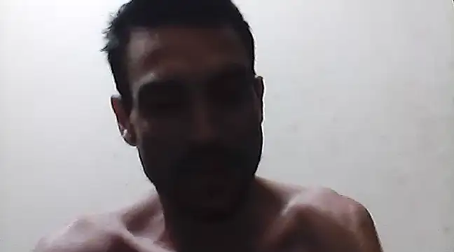 Snapshot of beatle666 chatting on 02/09/25, 01:44 beatle666 online show from 02/09/25, 01:44