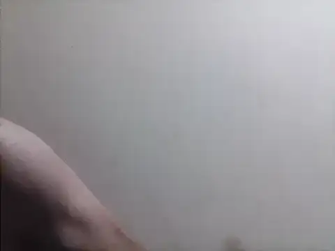 Snapshot of beatle666 chatting on 02/14/25, 01:02 beatle666 online show from 02/14/25, 01:02