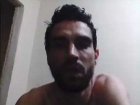 Snapshot of beatle666 chatting on 03/11/25, 01:37 beatle666 online show from 03/11/25, 01:37