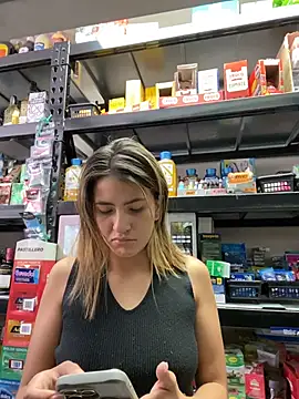 Snapshot of Andrea18_blonde chatting on 02/19/26, 02:57 Andrea18 blonde online show from 02/19/26, 02:57