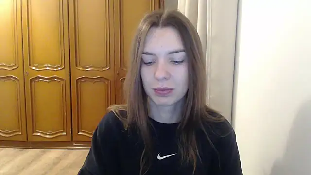 Snapshot of aurora_lust chatting on 12/03/25, 06:32 aurora lust online show from 12/03/25, 06:32